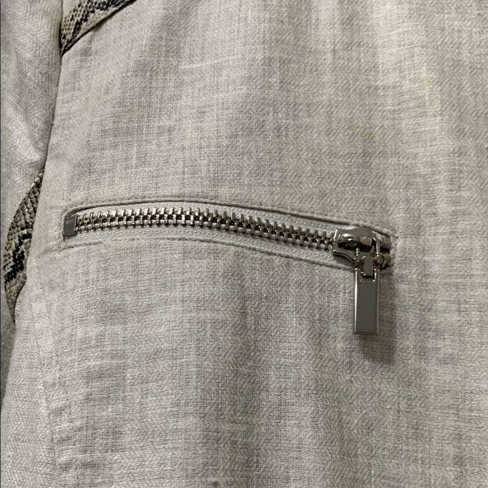 CHICO’S Elegant Cream Jacket with snake skin Black/Cream Trim - Picture 3 of 11